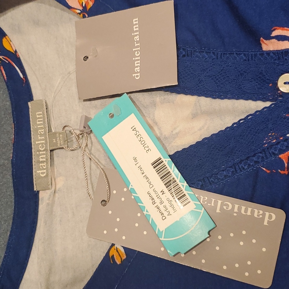 NWT🎟 Womens Medium Knit Top* Daniel Rainn☆18"ptp💙24" length☆☆ FAST SHIPPER 🌟 - Picture 5 of 12